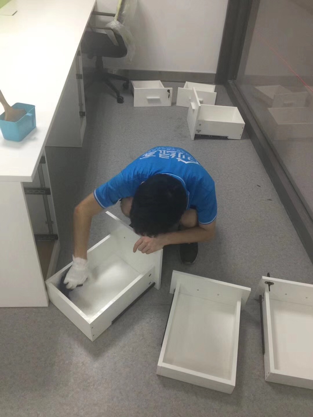 樂富設計園在一個loft創意產業園中，2760多方的一個大項目歷經創綠家兩組工程師兩天兩夜的治理，典型loft式的裝修異味大大降低。樂富設計園的治理源于創綠家曾經為泰普森旗下一家子公司甲醛治理，治理完畢效果非常好，所以泰普森集團二次選擇我們治理。創綠家，值得您信任！