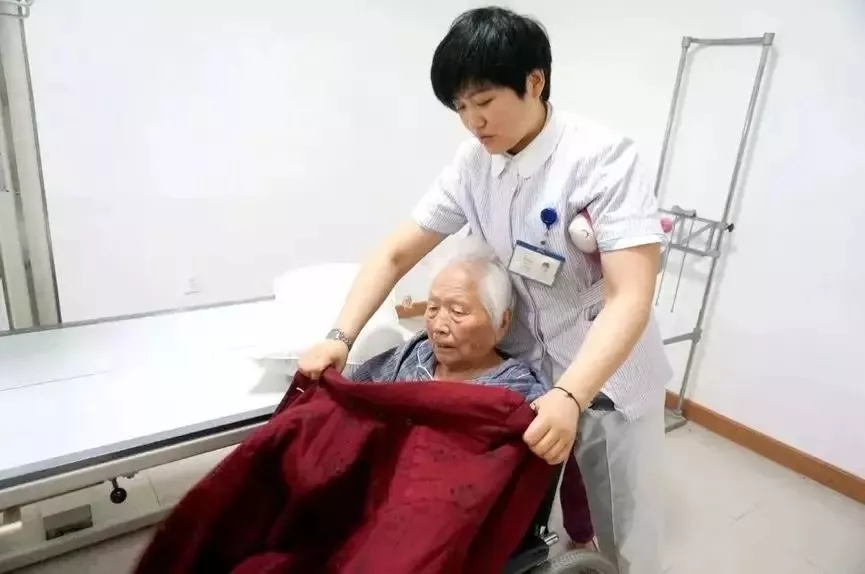 青春是用來奮斗的，除甲醛的青春最美麗！