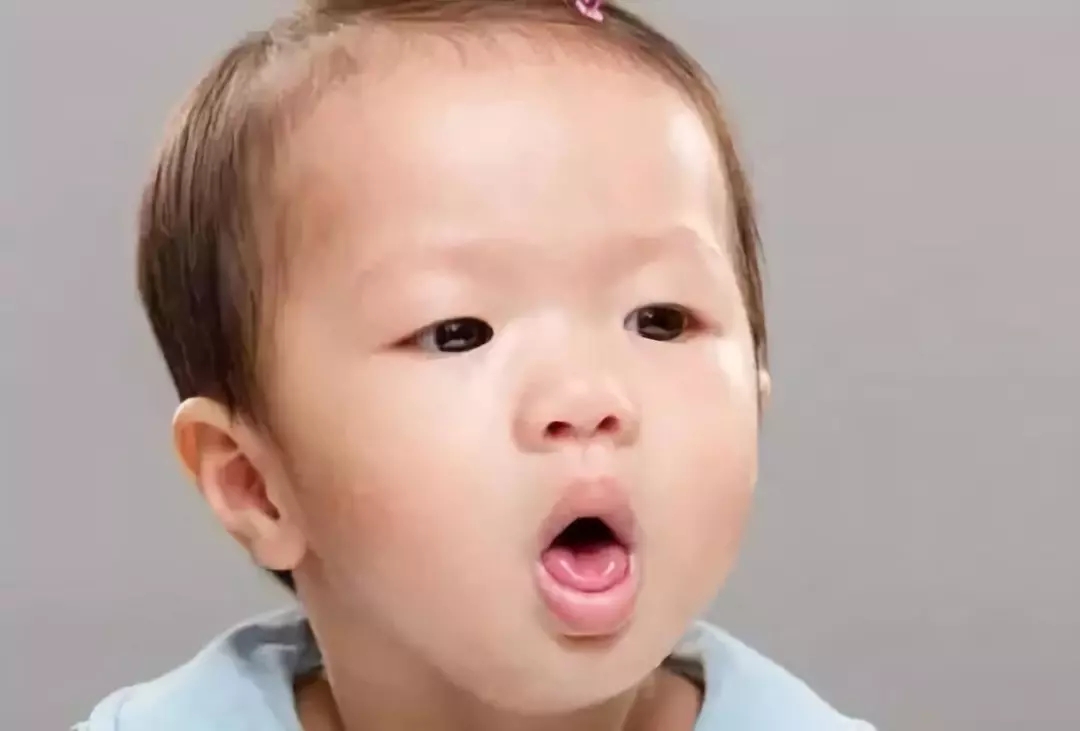 4歲男孩和媽媽辦“婚禮”，真相令人淚崩！