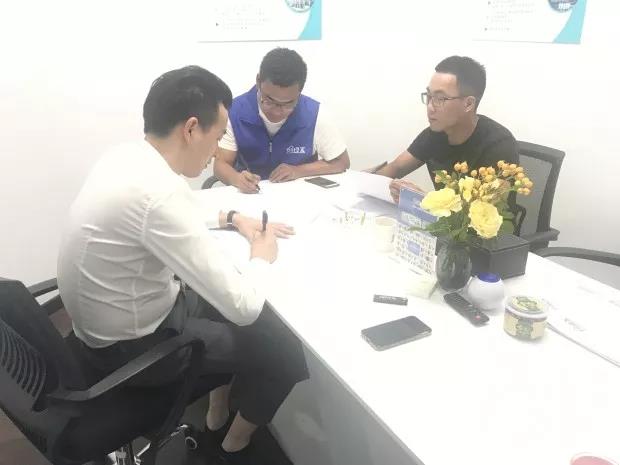 熱烈祝干總簽約創綠家湖北省武漢市區級代理！
