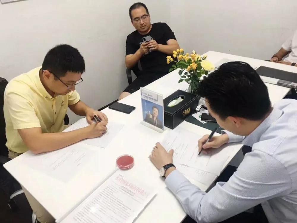 熱烈祝賀湯總簽約創綠家浙江省溫州市區級代理！