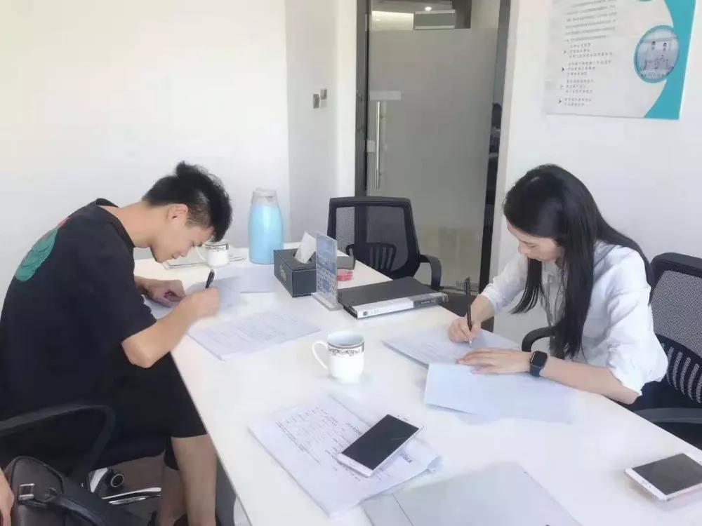 熱烈祝賀劉總簽約創綠家浙江省臺州市區級代理！